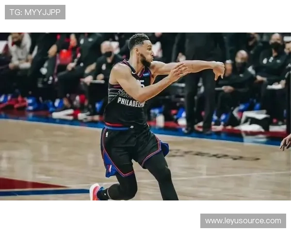 本·西蒙斯突破制造优势显著 提升球队关键时刻进攻效率