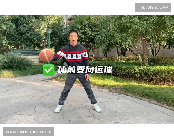 详解篮球运球变向规则:合法动作的关键判断点